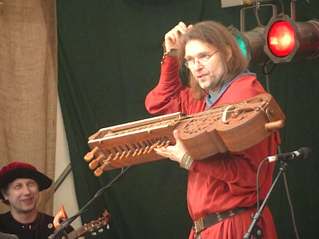 Hans mit Organistrum